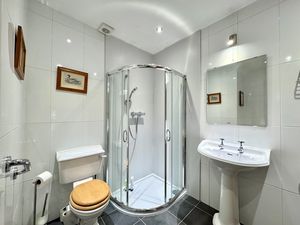 Photo 28- click for photo gallery